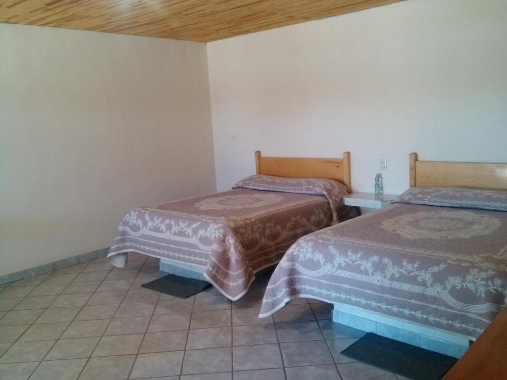 Cabanas Los Portales Barrancas Del Cobre Areponapuchi Zimmer foto